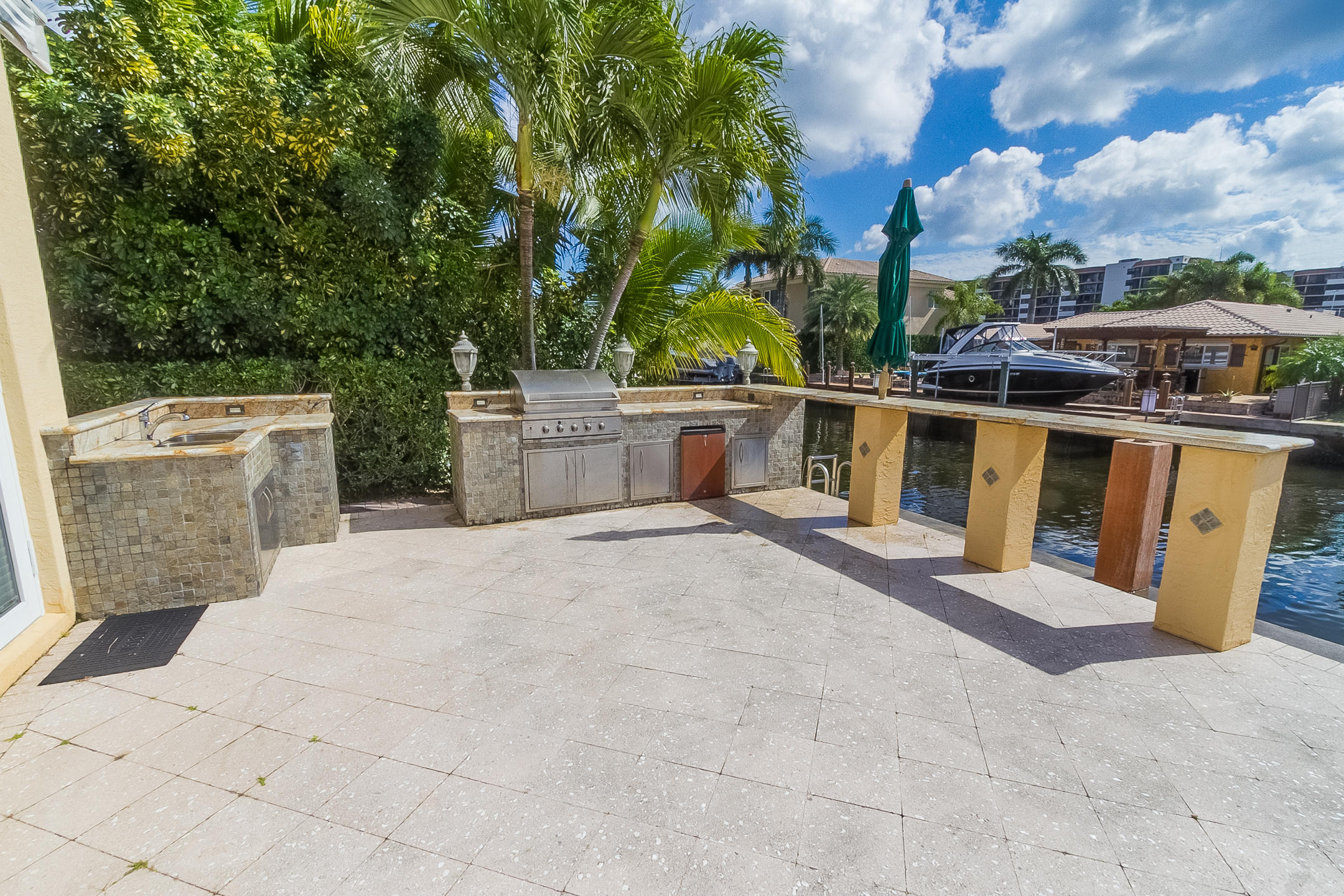 828 Forsyth Street Boca Raton, FL 33487 - Photo 12 of 60 Boca Keys Beauty (11 of 60)