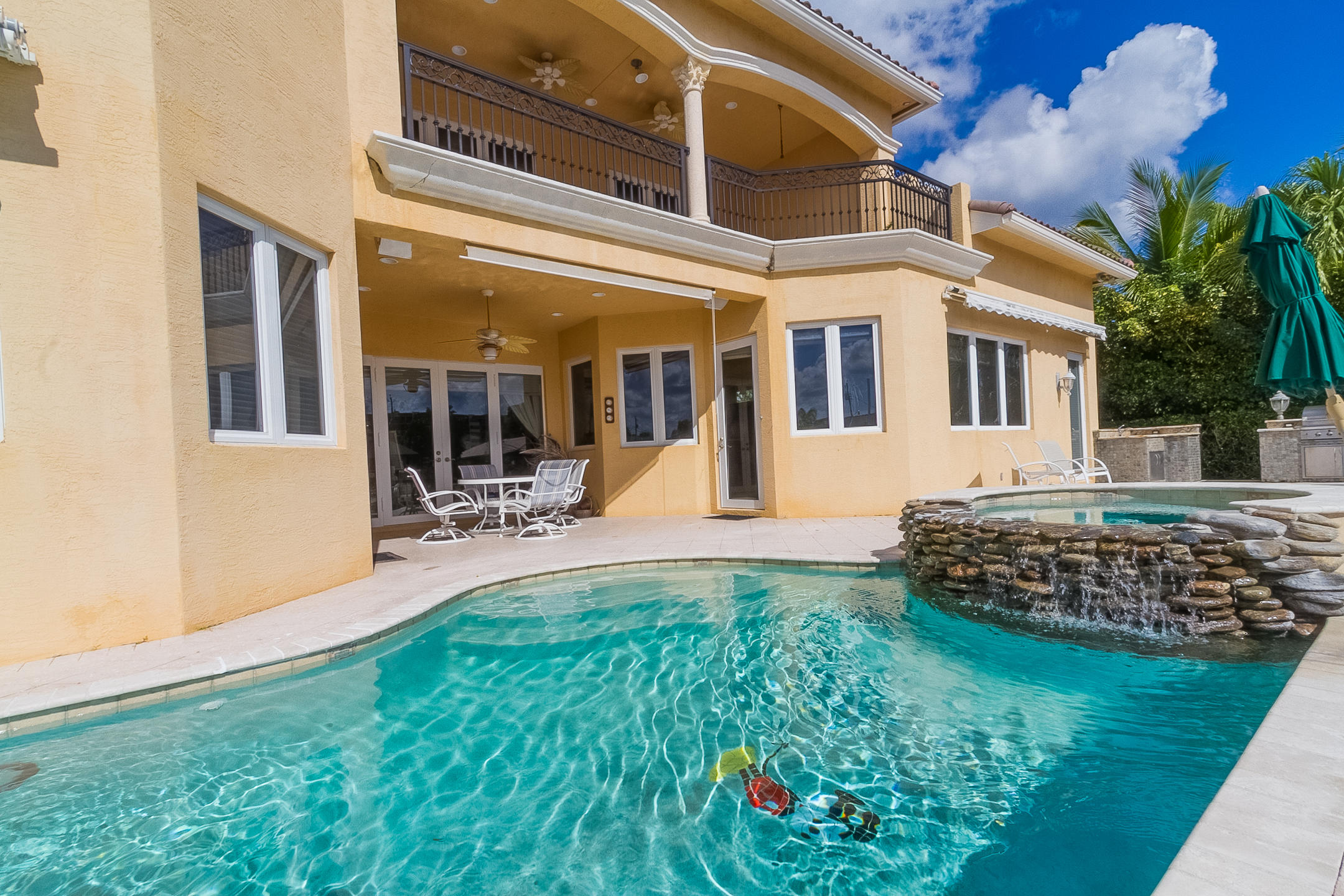 828 Forsyth Street Boca Raton, FL 33487 - Photo 6 of 60 Boca Keys Beauty (6 of 60)