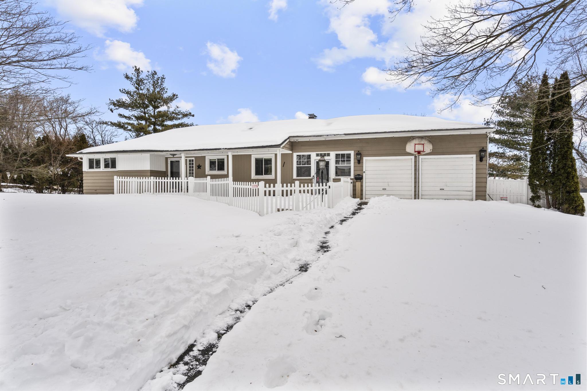 5 Arden Road Trumbull, CT 06611 - Photo 2 of 39