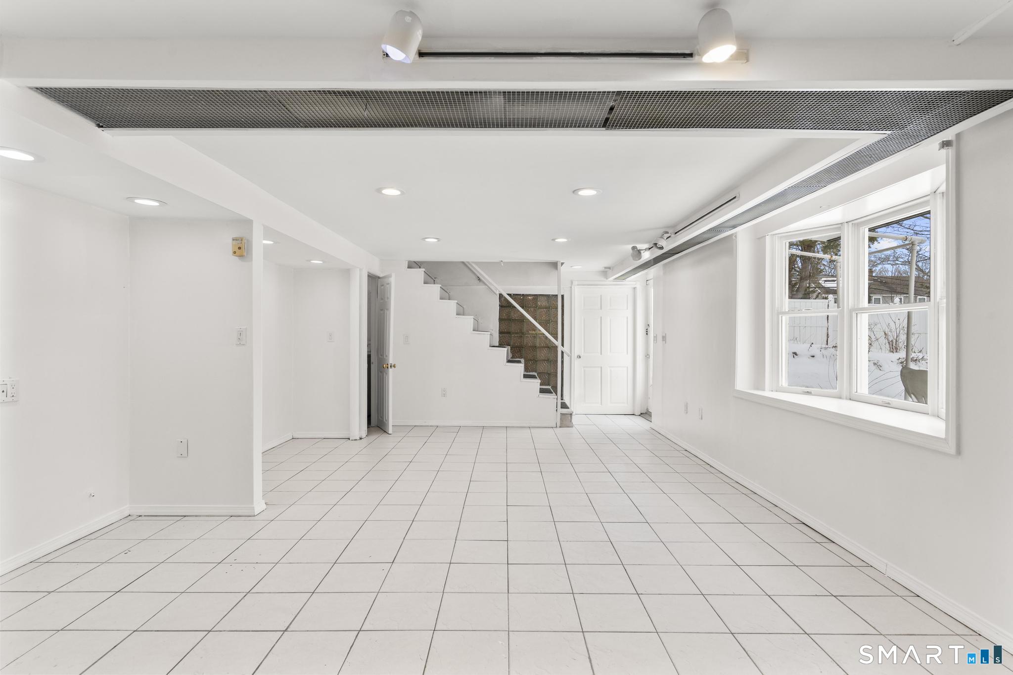 5 Arden Road Trumbull, CT 06611 - Photo 28 of 39