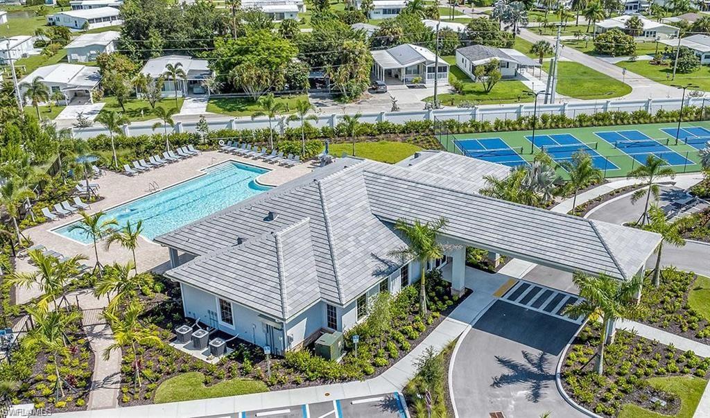 926 Enbrook Loop Naples, FL 34114 - Photo 3 of 24