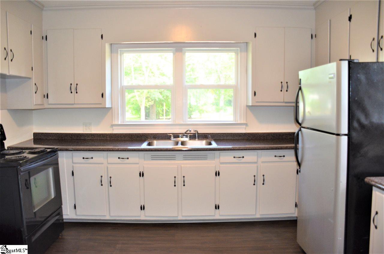 609 Pendleton Road Greenville, SC 29611 - Photo 17 of 26 Gallery Image 17