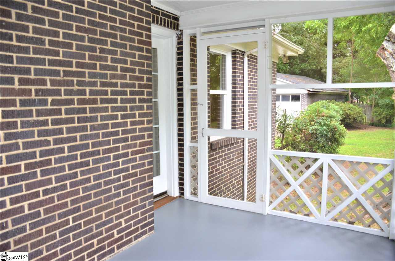609 Pendleton Road Greenville, SC 29611 - Photo 10 of 26 Gallery Image 10