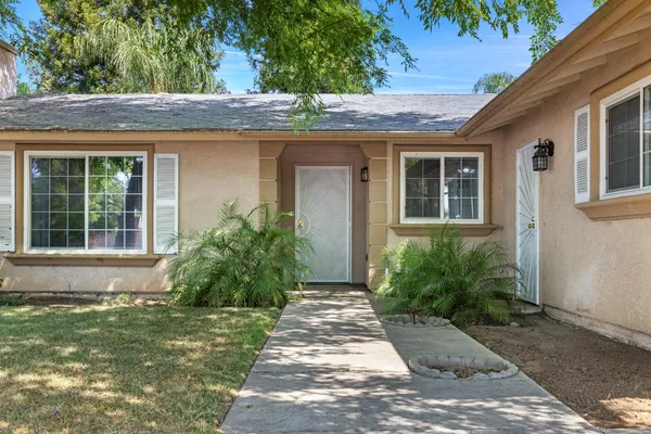 $379,000 | 1607 Ashlan Avenue, Clovis, CA 93611