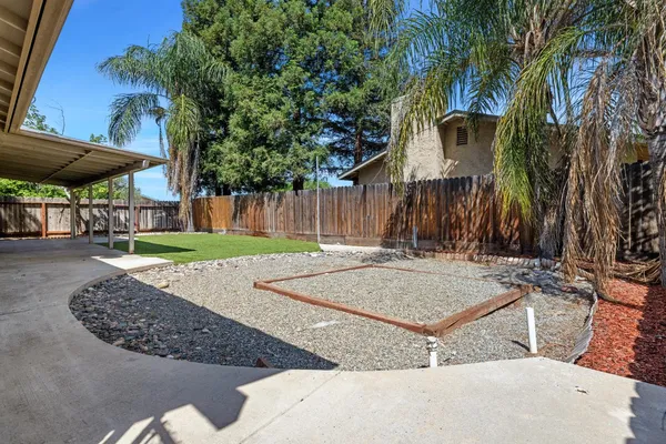 $379,000 | 1607 Ashlan Avenue, Clovis, CA 93611