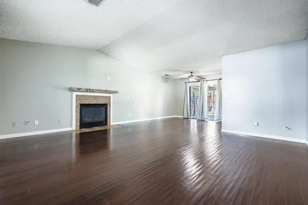 $379,000 | 1607 Ashlan Avenue, Clovis, CA 93611