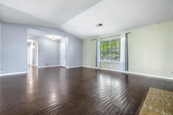 $379,000 | 1607 Ashlan Avenue, Clovis, CA 93611