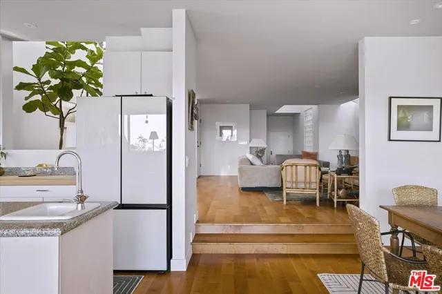 $2,095,000 | 1358 Killarney Avenue, Los Angeles, CA 90065