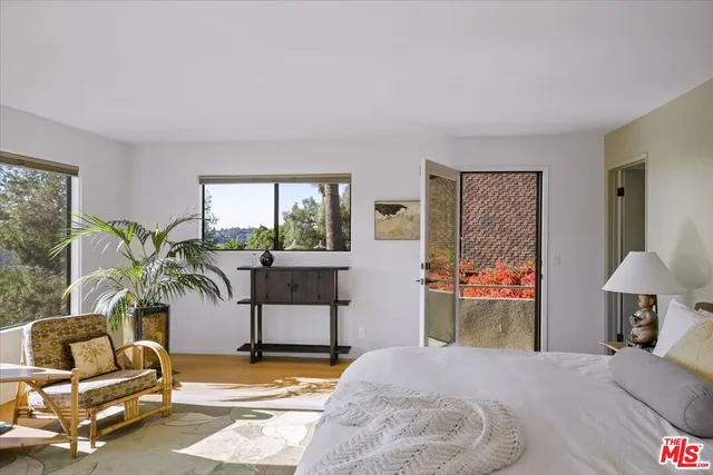 $2,095,000 | 1358 Killarney Avenue, Los Angeles, CA 90065