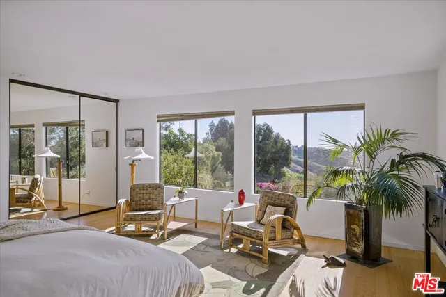 $2,095,000 | 1358 Killarney Avenue, Los Angeles, CA 90065