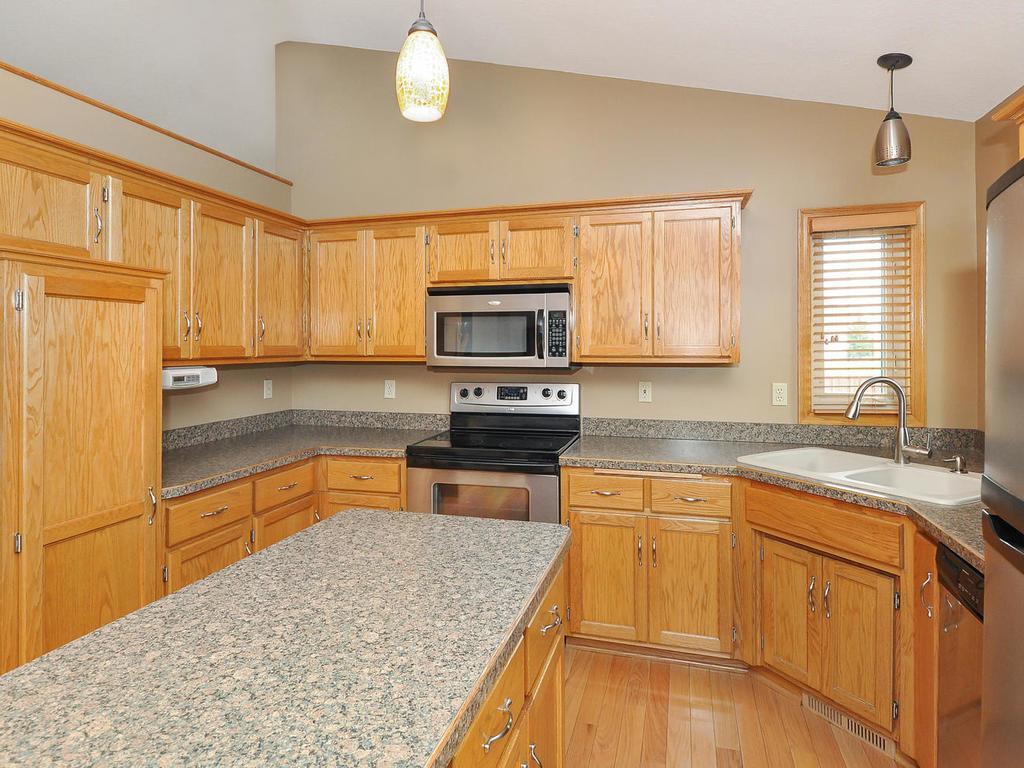 13389 Red Fox Road Rogers, MN 55374 - Photo 11 of 23 Gallery Image 11