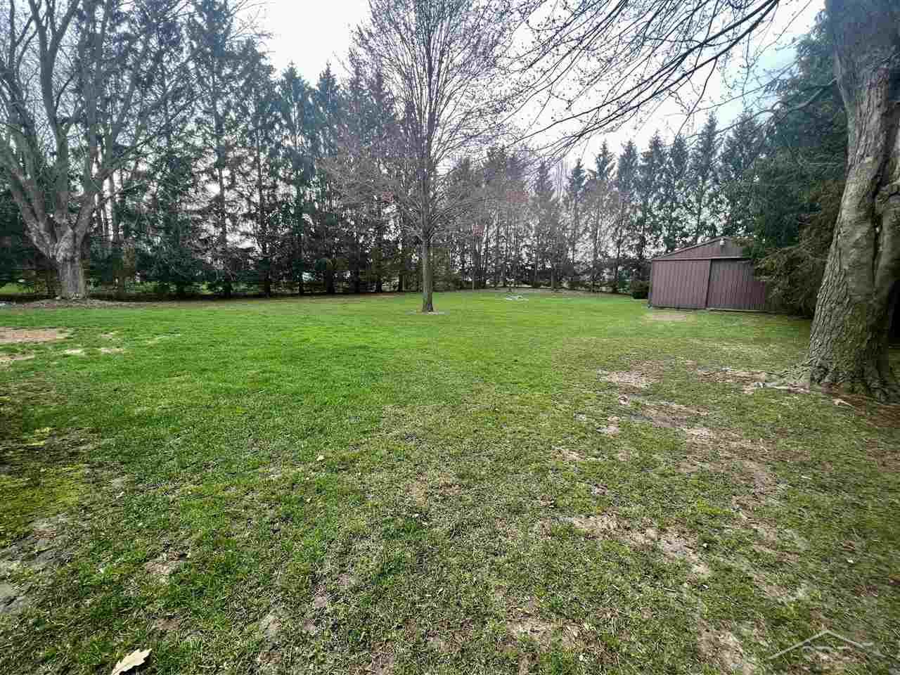 10070 Frost Road Freeland, MI 48623 - Photo 21 of 23 50071882-20.JPG