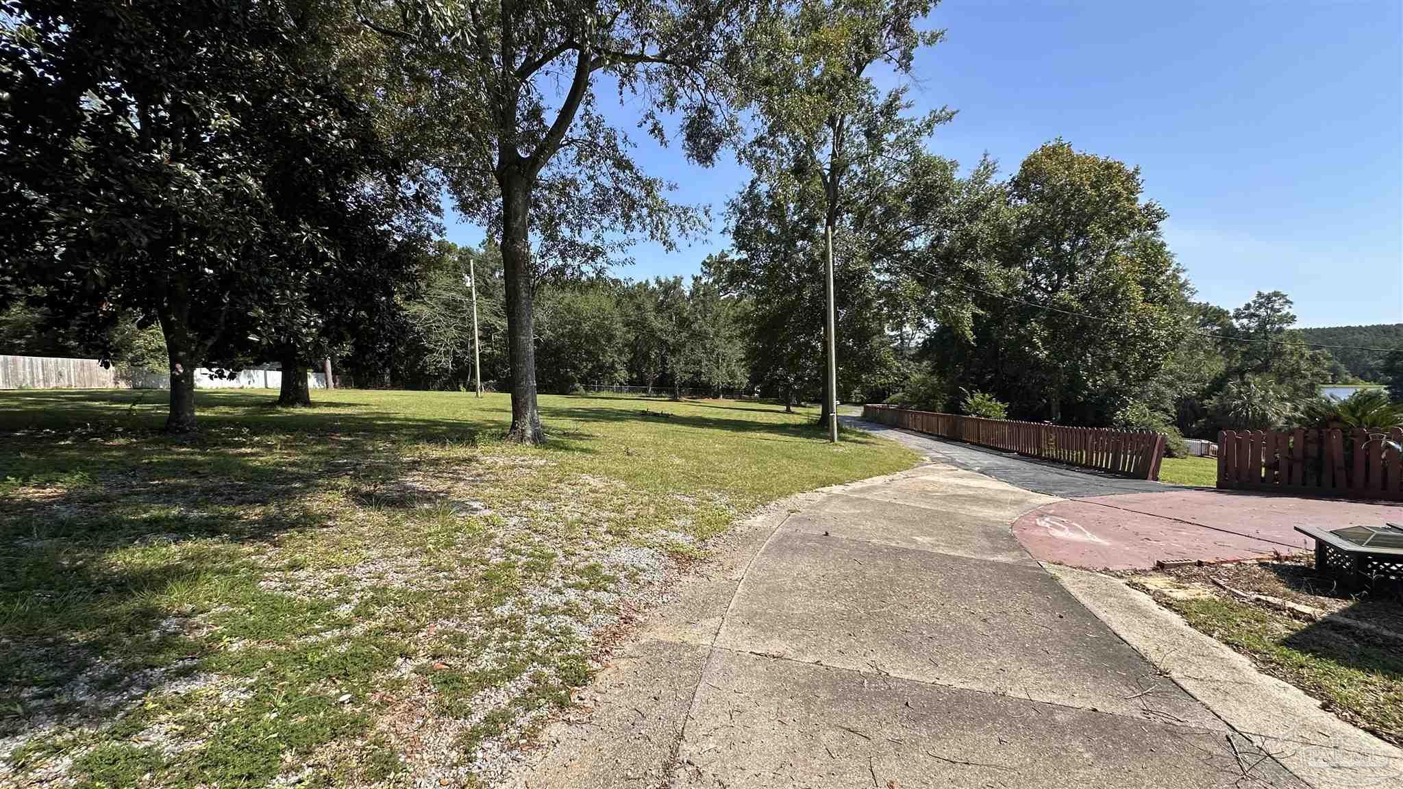 1886 Schnoor Road Jay, FL 32565 - Photo 5 of 32