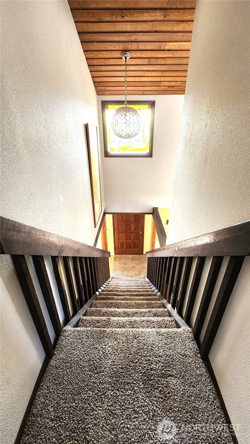 5556 Salish Road Blaine, WA 98230 - Photo 30 of 40 a view of barbeque and wooden floor