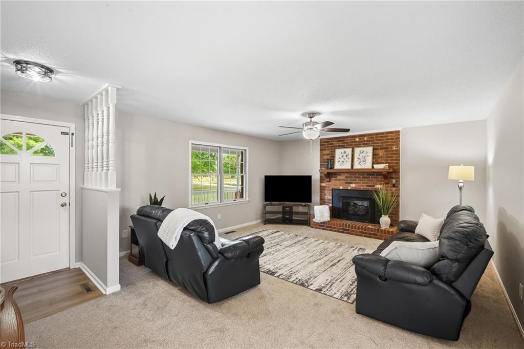 1540 Thomas Road Lexington, NC 27295 - Photo 2 of 42