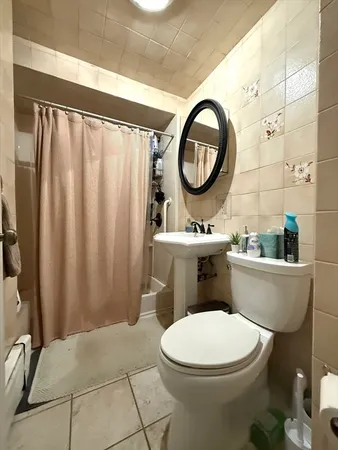 $3,500 | 263 Powder House Boulevard, Unit 1, Somerville, MA 02144