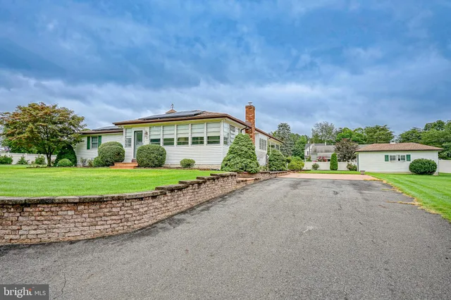 $419,900 | 119 Monroe Avenue, Mantua, NJ 08051