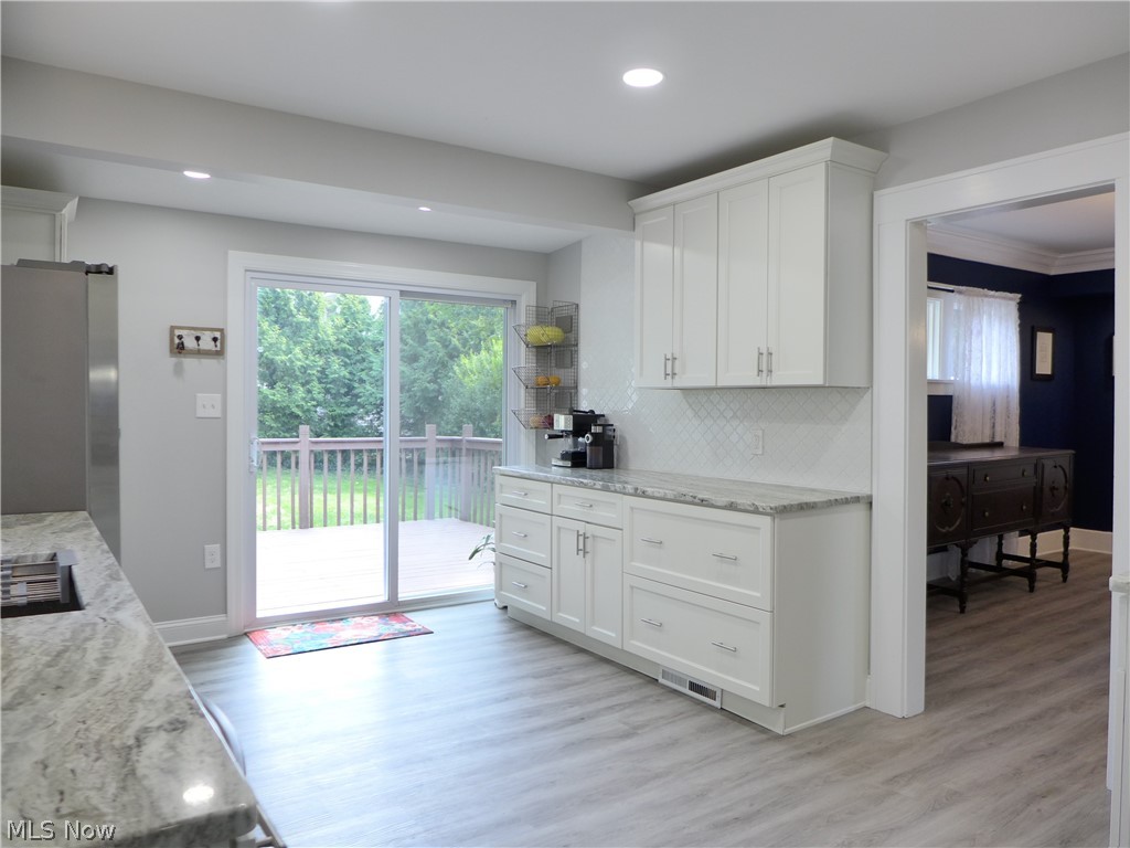 3937 Riveredge Road Cleveland, OH 44111 - Photo 5 of 34 Gallery Image 5