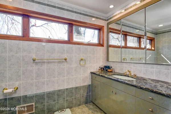 $1,550,000 | 9 Sherwood Court, Holmdel, NJ 07733