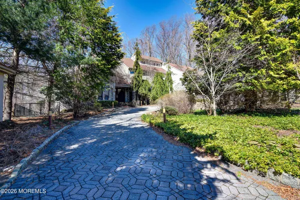$1,550,000 | 9 Sherwood Court, Holmdel, NJ 07733