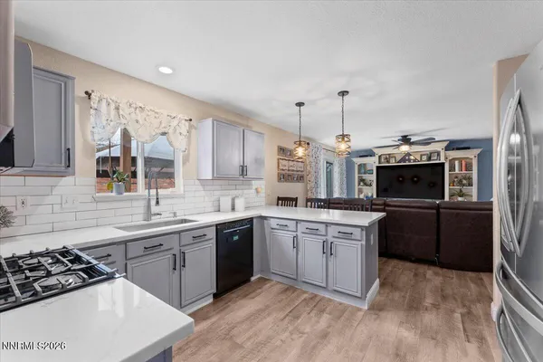 $579,900 | 6971 Carmen Court, Sun Valley, NV 89433