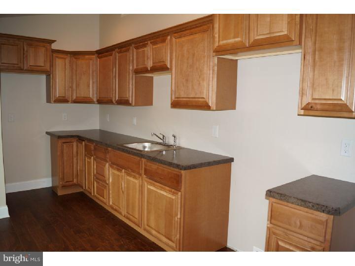 48 Meadow Road New Castle, DE 19720 - Photo 3 of 11 Gallery Image 3
