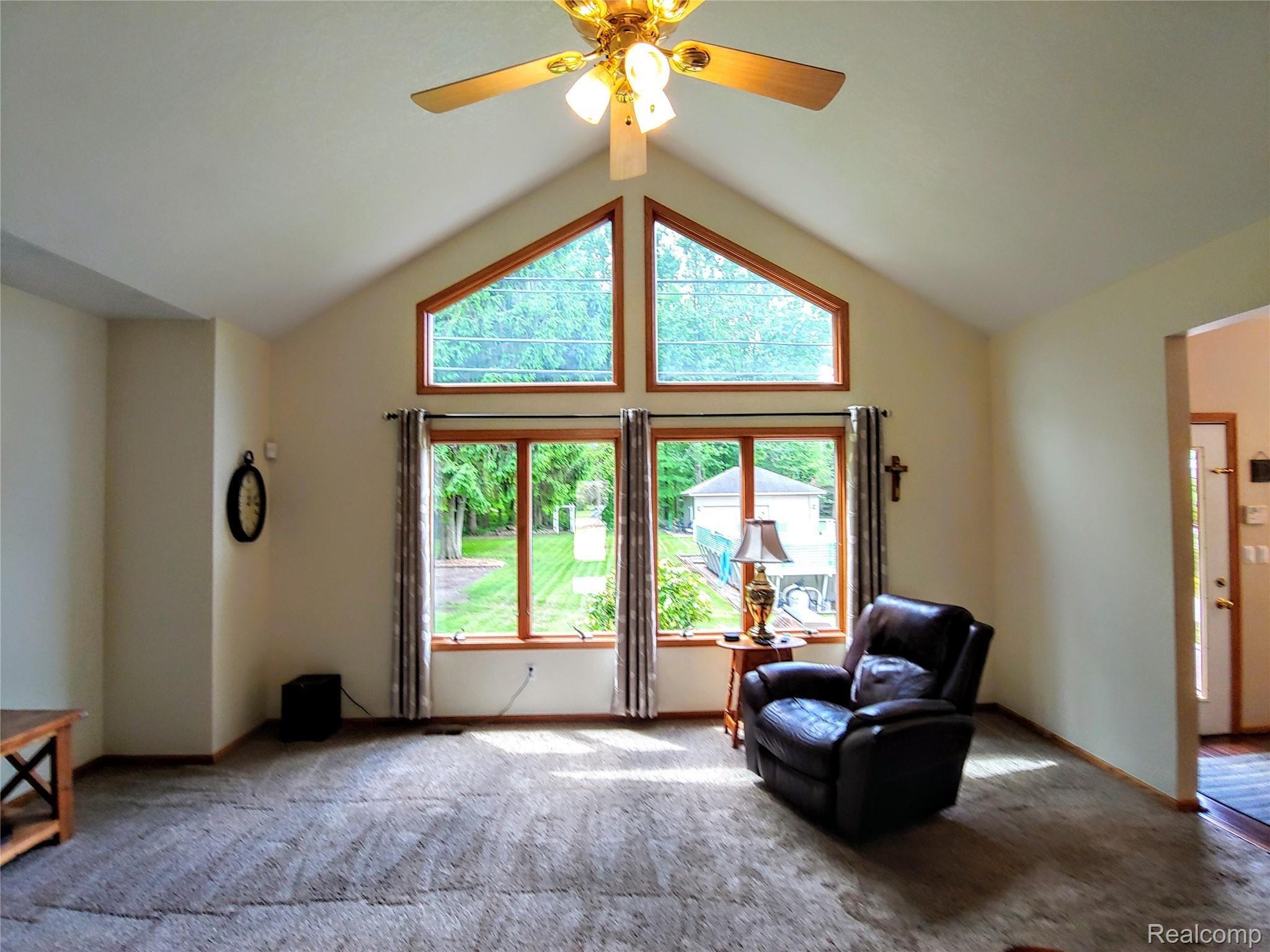 21109 Northline Road Taylor, MI 48180 - Photo 2 of 34 Living Room with Great Views