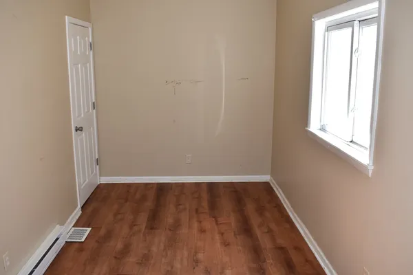 $340,000 | 1006 North Hickory Street, Joliet, IL 60435