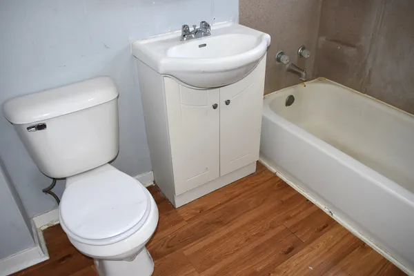 $340,000 | 1006 North Hickory Street, Joliet, IL 60435