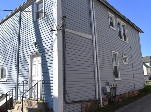 $340,000 | 1006 North Hickory Street, Joliet, IL 60435