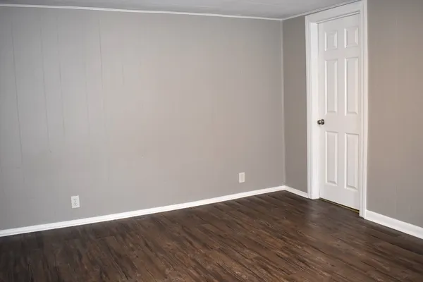 $340,000 | 1006 North Hickory Street, Joliet, IL 60435