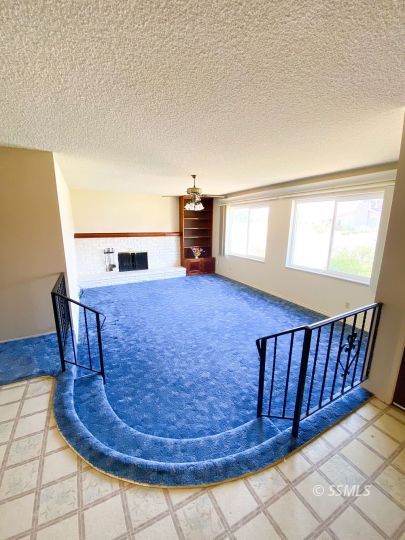 516 West Wasp Avenue Ridgecrest, CA 93555 - Photo 3 of 25 a view of a livingroom with furniture