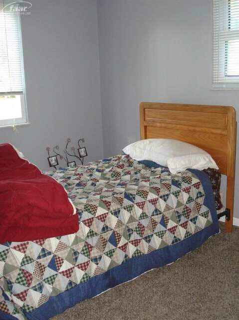 7064 Carpenter Road Flushing, MI 48433 - Photo 13 of 22 20415545-12.JPG
