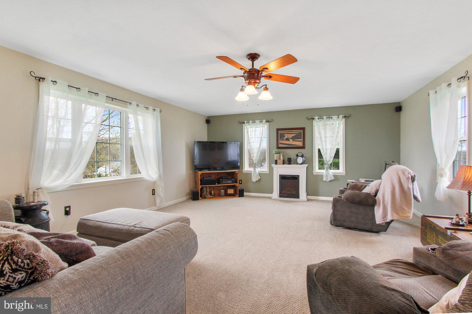1518 Burkholder Road Red Lion, PA 17356 - Photo 8 of 28 Gallery Image 8