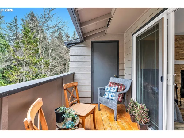 $235,000 | 29700 Southwest Courtside Drive, Unit 36, Wilsonville, OR 97070