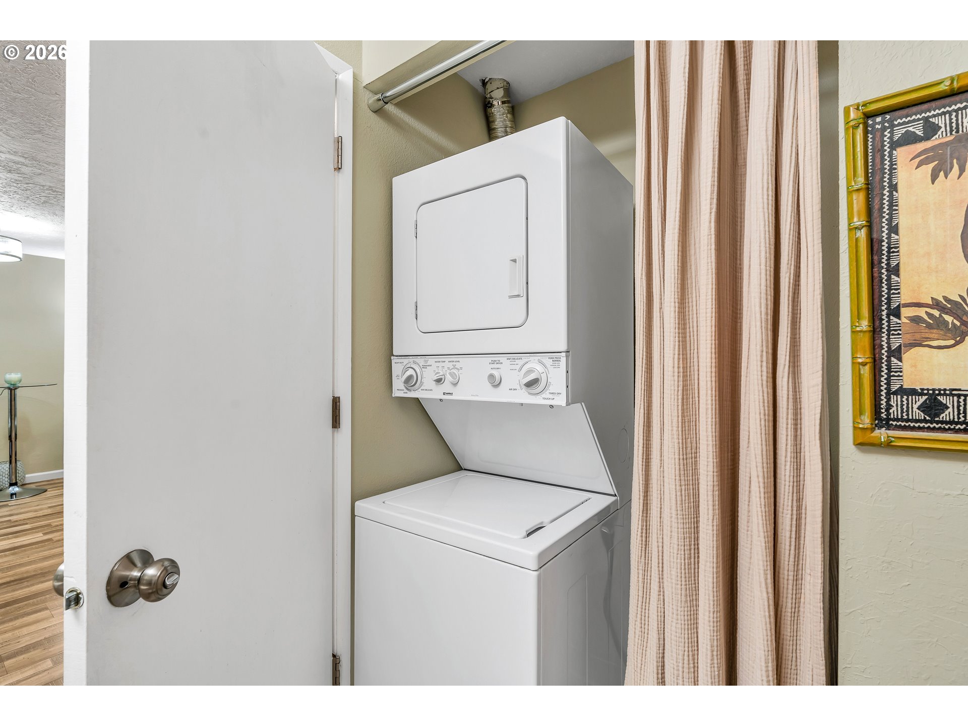 29700 Southwest Courtside Drive, Unit 36 Wilsonville, OR 97070 - Photo 18 of 40 a utility room with dryer and washer