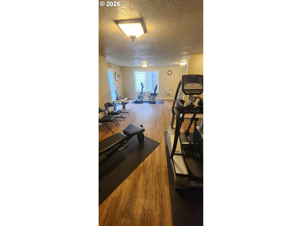 $235,000 | 29700 Southwest Courtside Drive, Unit 36, Wilsonville, OR 97070