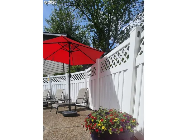 $235,000 | 29700 Southwest Courtside Drive, Unit 36, Wilsonville, OR 97070