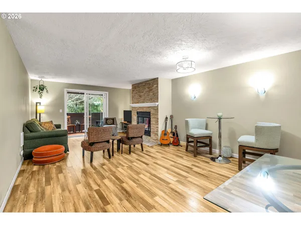 $235,000 | 29700 Southwest Courtside Drive, Unit 36, Wilsonville, OR 97070