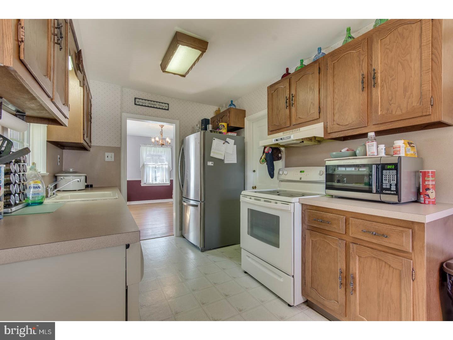 19 Merion Road Cherry Hill, NJ 08002 - Photo 3 of 19