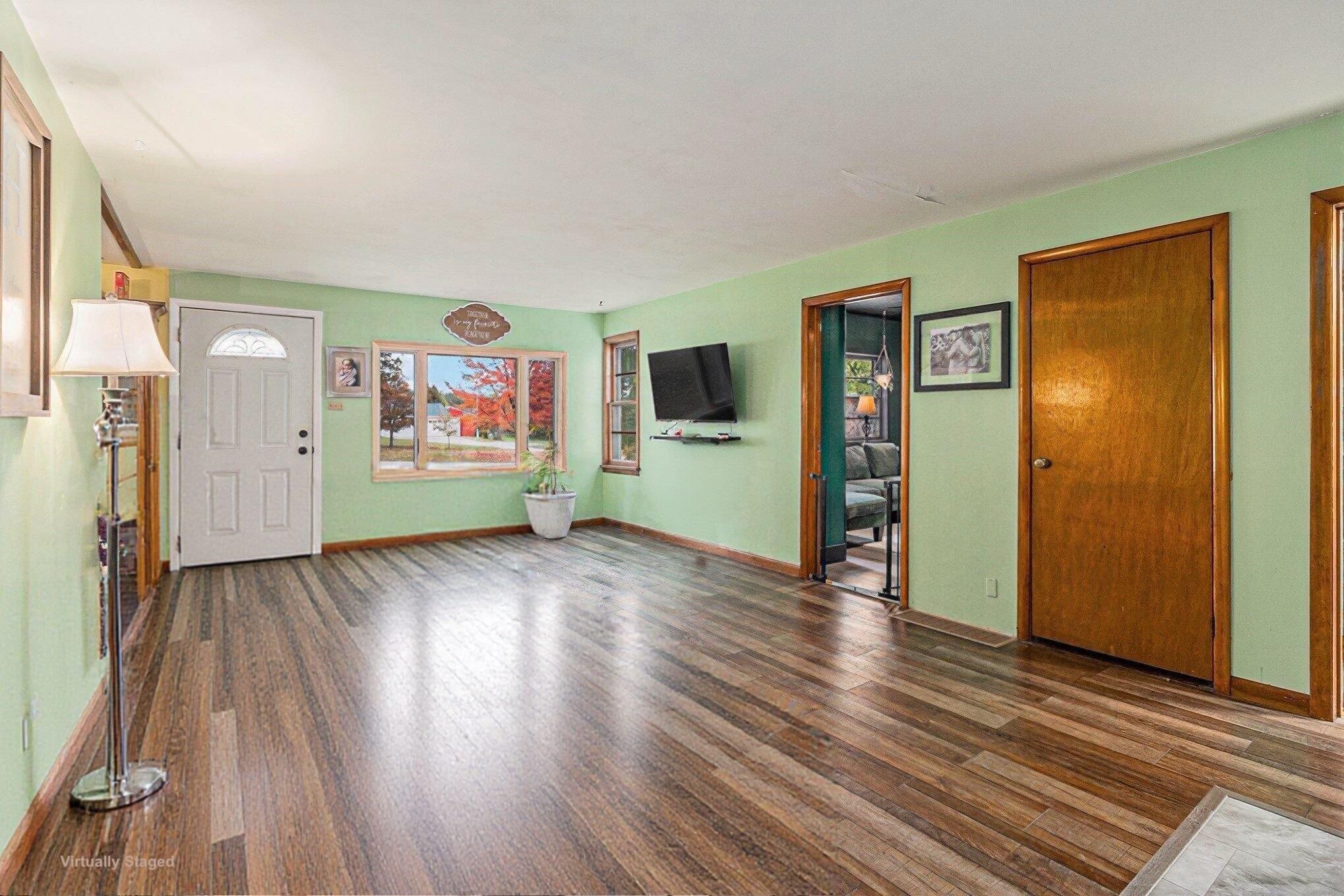 2577 South Custer Road Custer, MI 49405 - Photo 12 of 33 Living Room 4