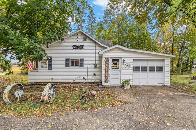 $325,000 | 2577 South Custer Road, Custer, MI 49405