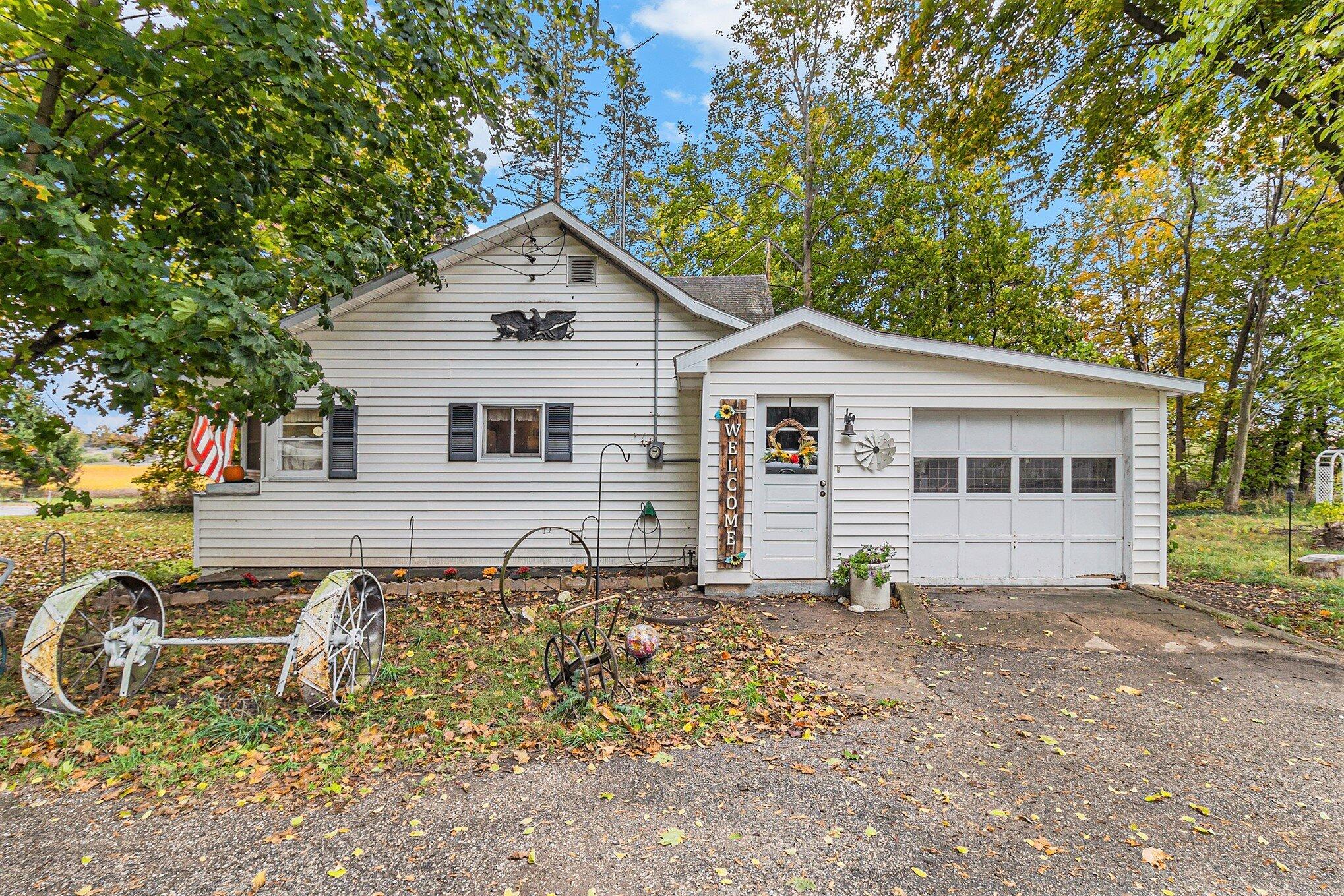 2577 South Custer Road Custer, MI 49405 - Photo 5 of 33 Exterior