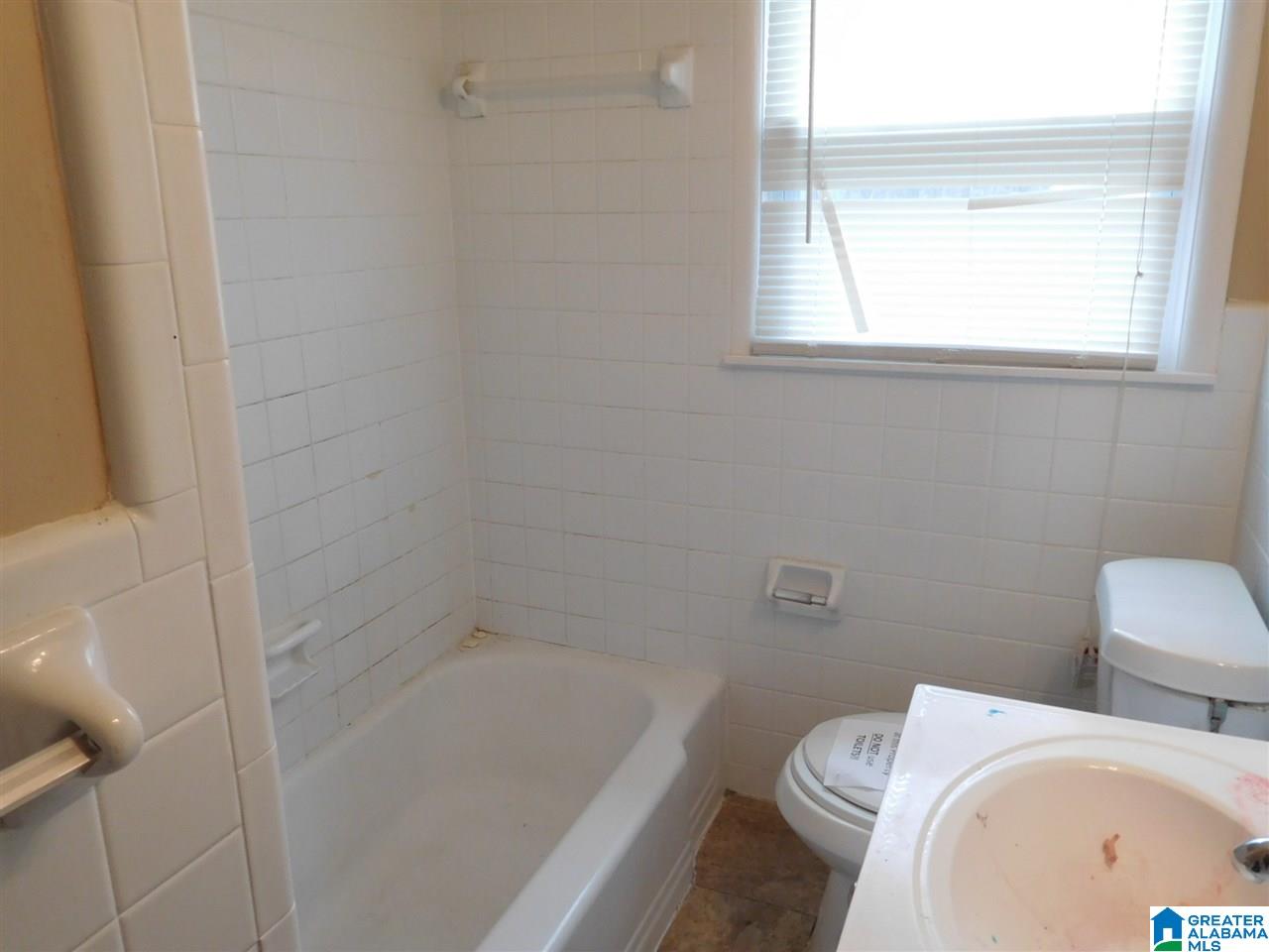604 Ave J Bessemer, AL 35020 - Photo 24 of 30