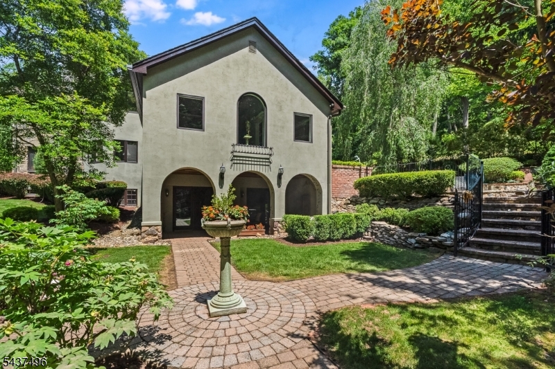14 Bliss Road Mendham, NJ 07945 - Photo 37 of 41
