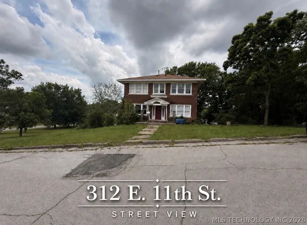 $230,000 | 312 East 11th Street, Pawhuska, OK 74056