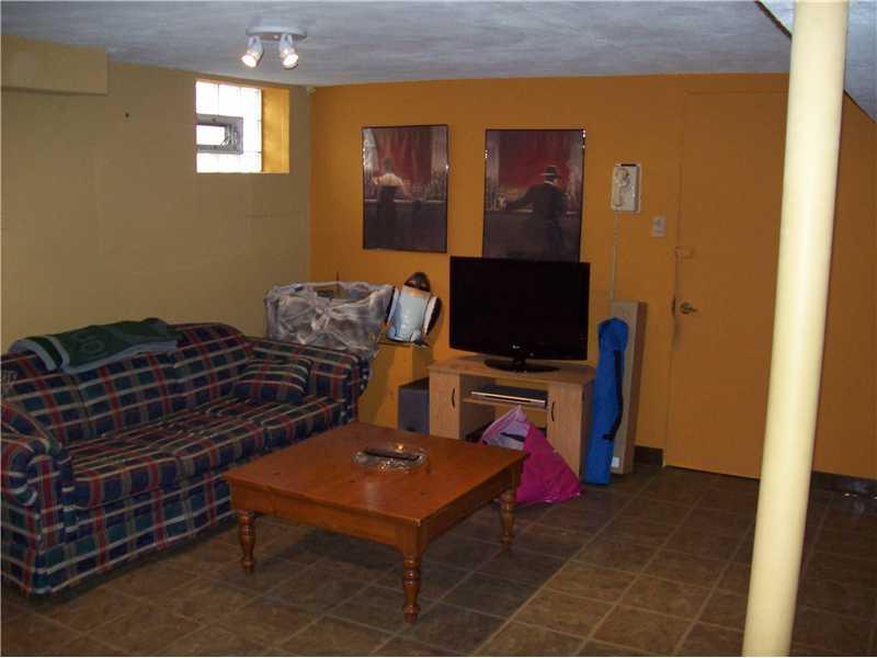 5016 Doyle Road Baldwin, PA 15227 - Photo 8 of 12 Den/Family/Great Room.