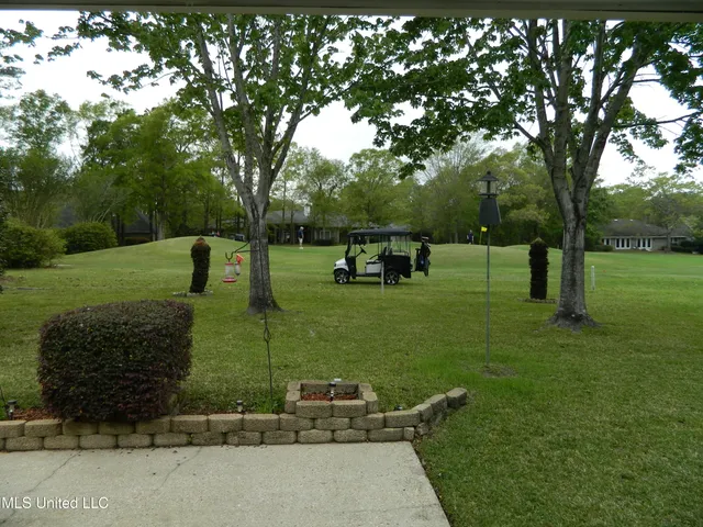 $299,900 | 7922 Lanai Place, Diamondhead, MS 39525