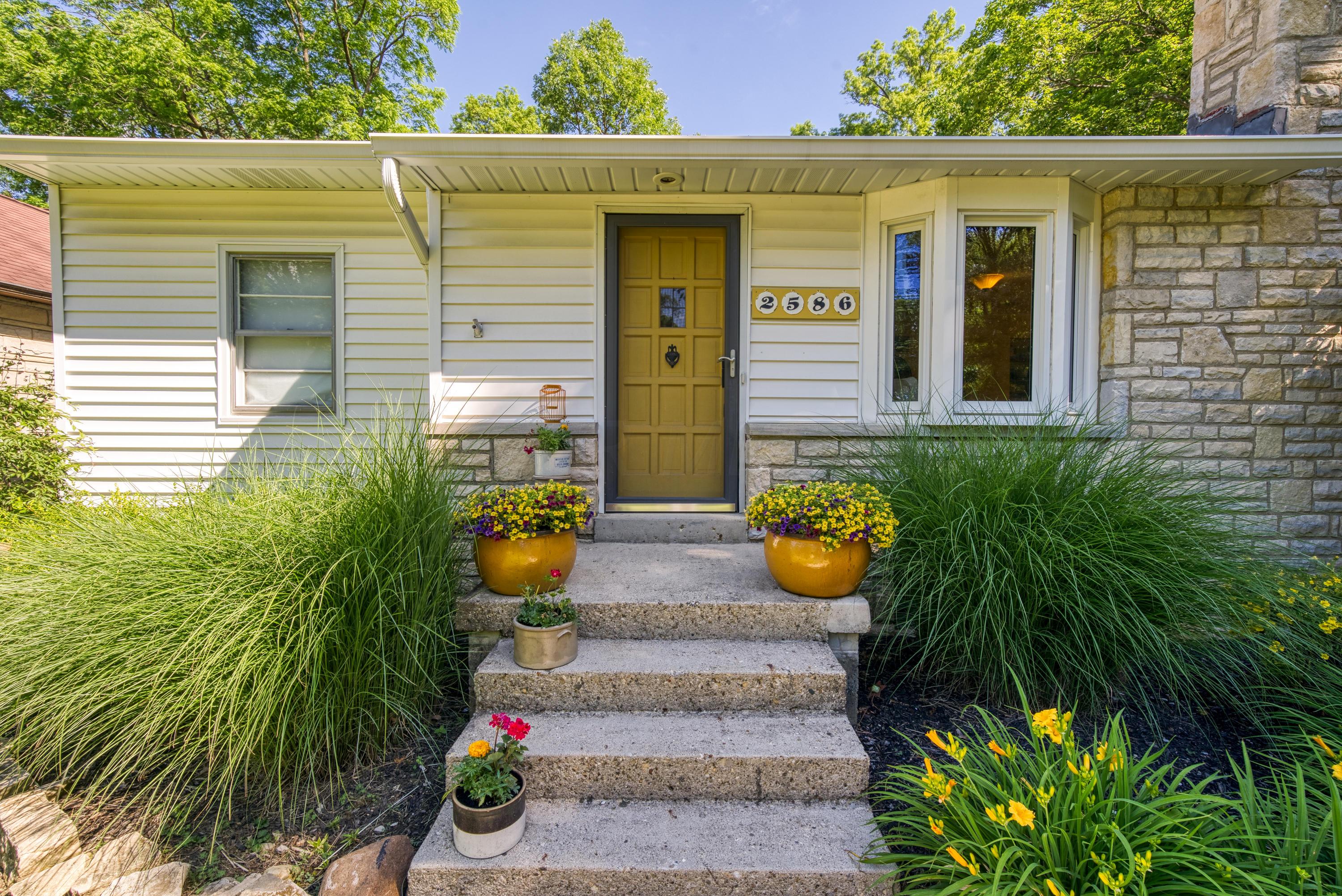 2586 Minerva Lake Road Columbus, OH 43231 - Photo 1 of 69 Gallery Image 1