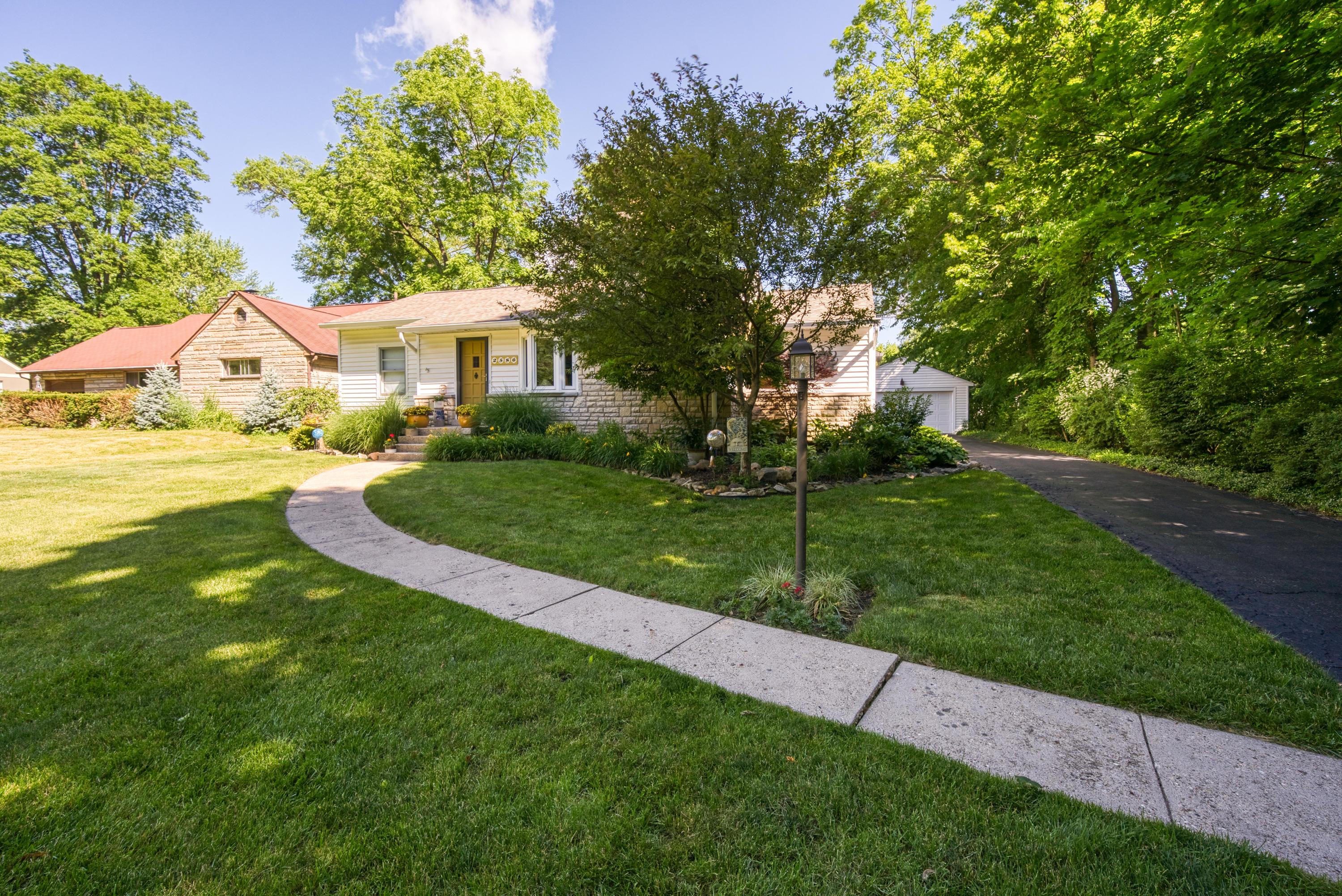 2586 Minerva Lake Road Columbus, OH 43231 - Photo 9 of 69 Gallery Image 9